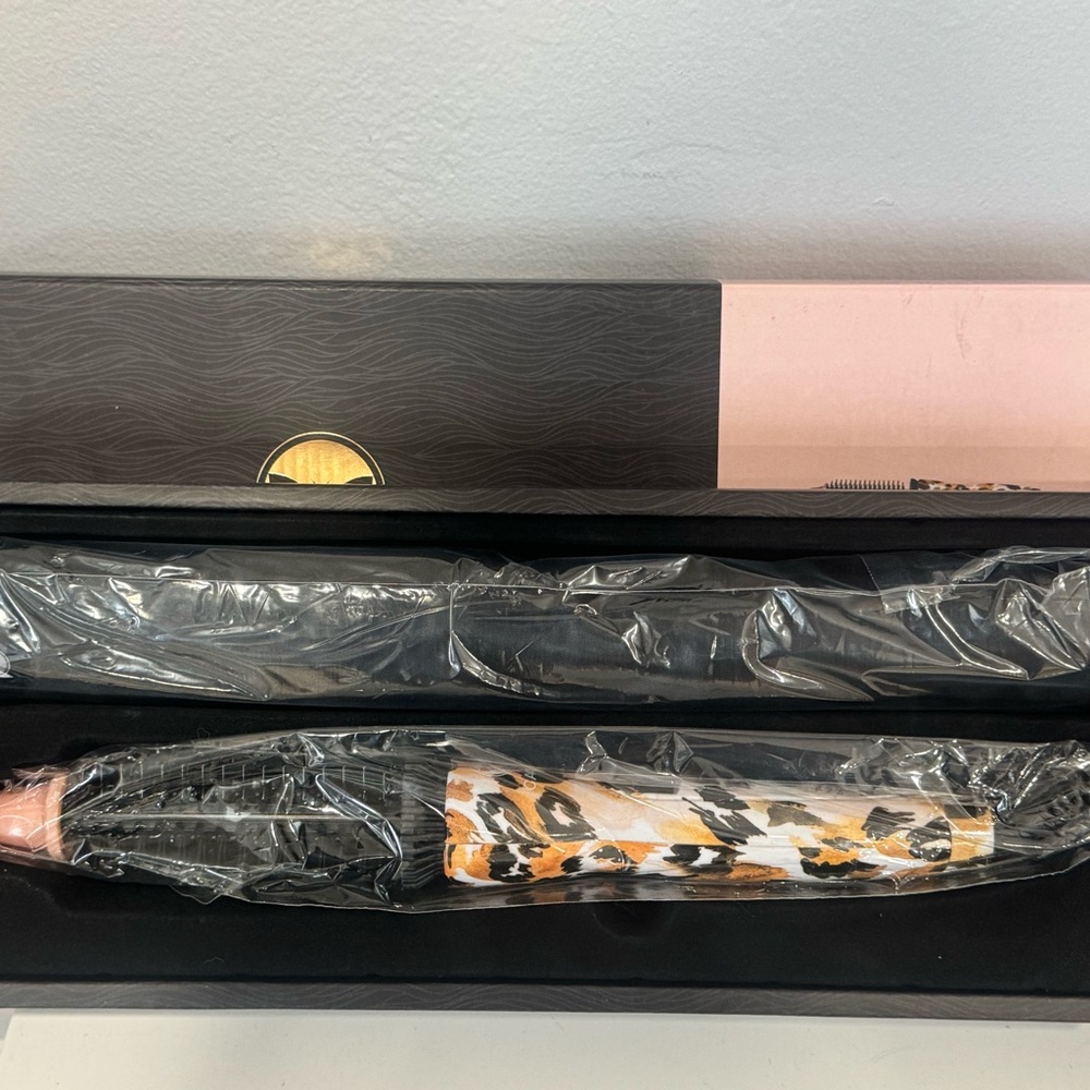 Calista Perfecter Pro Heated Round Brush (Cheetah) .50”